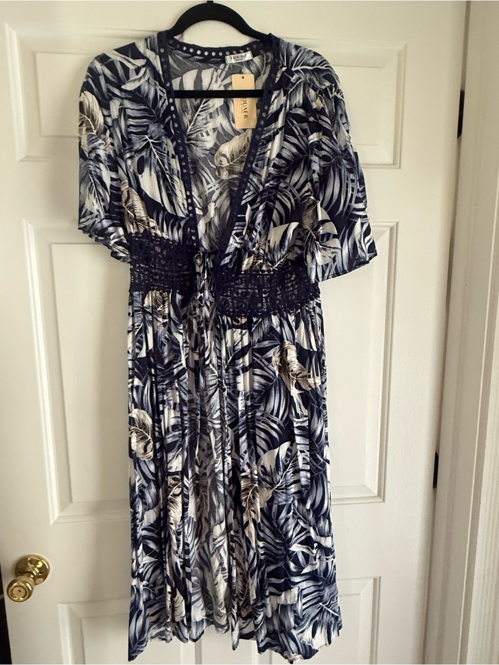 Women’s Navy and White Tropical Print  Long Cardigan Size Small